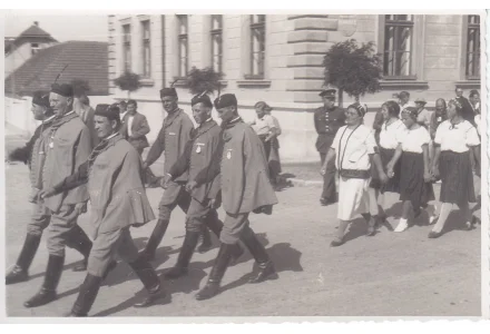 Fotografie - škola v Kunraticích