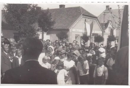 Fotografie - škola v Kunraticích
