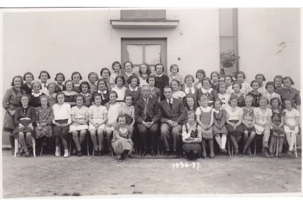 Fotografie - škola v Kunraticích
