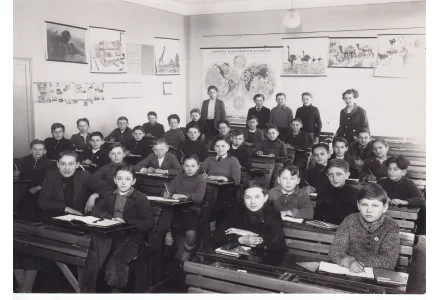 Fotografie - škola v Kunraticích