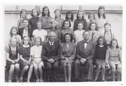 Fotografie - škola v Kunraticích