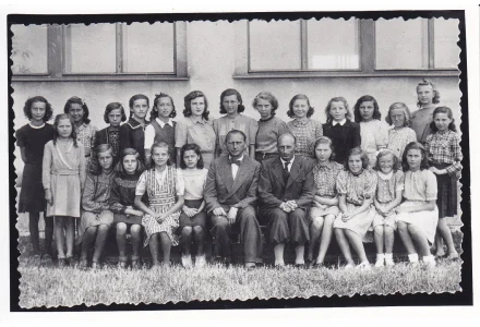 Fotografie - škola v Kunraticích