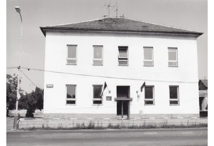 Fotografie - škola v Kunraticích