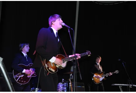 Koncert hudební skupiny-Brouci Band-The Beatles Revival dne 18.5.2014 od 16.00hod v sokolovně,K Šeberáku 161/16