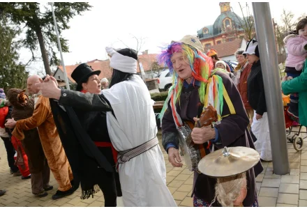 10. masopustní průvod masek