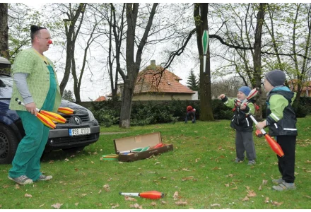 CIRKUSOVÝ DEN - POHÁDKOVÝ LES