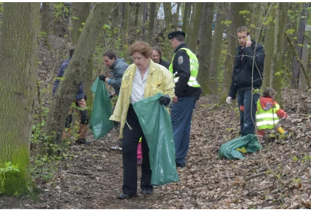 Poděkování dobrovolníkům za aktivní účast na akci - UKLIĎME SVĚT - UKLIĎME KUNRATICE Ukliďme - Kunratice 8.dubna 2017